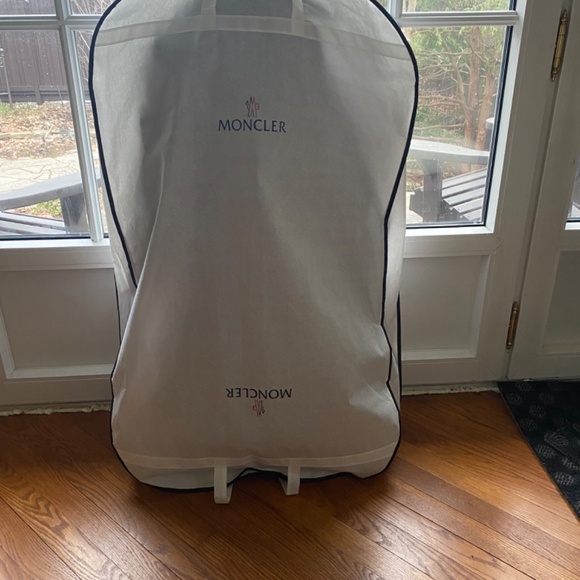 MONCLER Moka Black Puffer Women’s  Jacket / Coat (send me an offer 🎉 🎊 ) - Picture 6 of 17